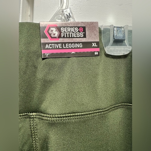 Series 8 Fitness Size XL Active Legging - Picture 3 of 3